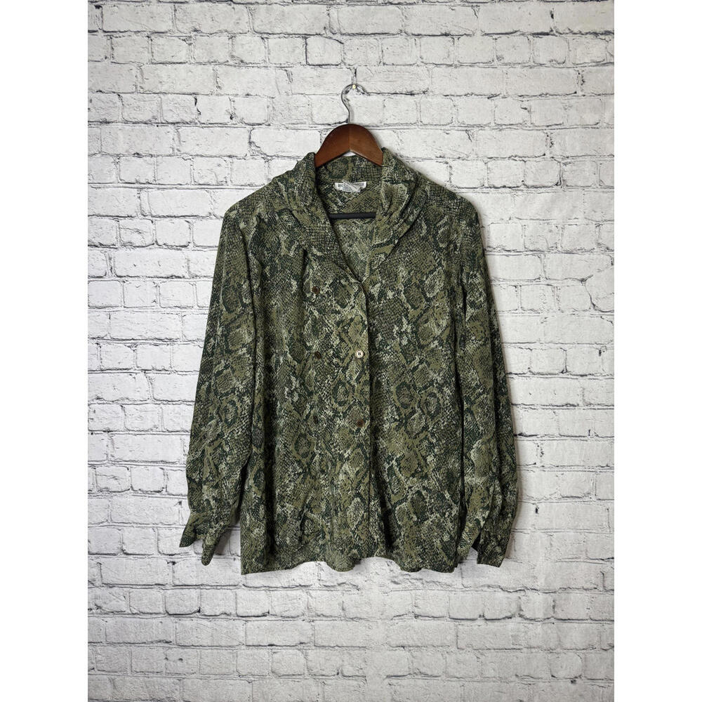 Reginaโ Porter Women's Snake Print Button-Up Blouse Size 10